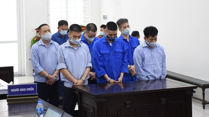 Bảo kê “xe vua” với số tiền khủng, dàn cựu TTGT lĩnh án thích đáng