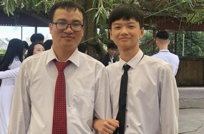 Nam sinh Hải Phòng là thủ khoa khối A toàn quốc: Học 14 tiếng mỗi ngày