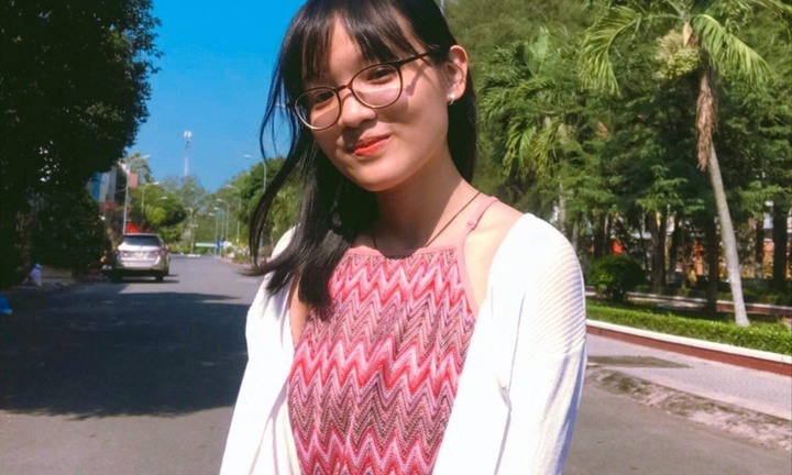 Nữ sinh duy nhất đạt điểm 10 Văn tốt nghiệp THPT 2021: Không đầu tư nhiều những vẫn đạt điểm tuyệt đối