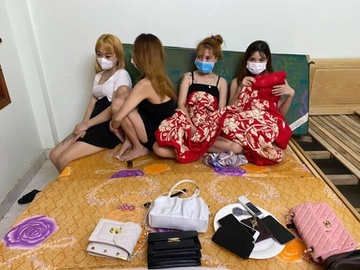 Tin tức pháp luật ngày 14/8: Phát hiện 4 nam, 4 nữ thuê nhà nghỉ 555 ở Thái Nguyên