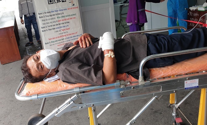 Tin tức pháp luật ngày 30/8: Điều tra vụ người đàn ông bị chém lìa bàn tay ở Bình Dương