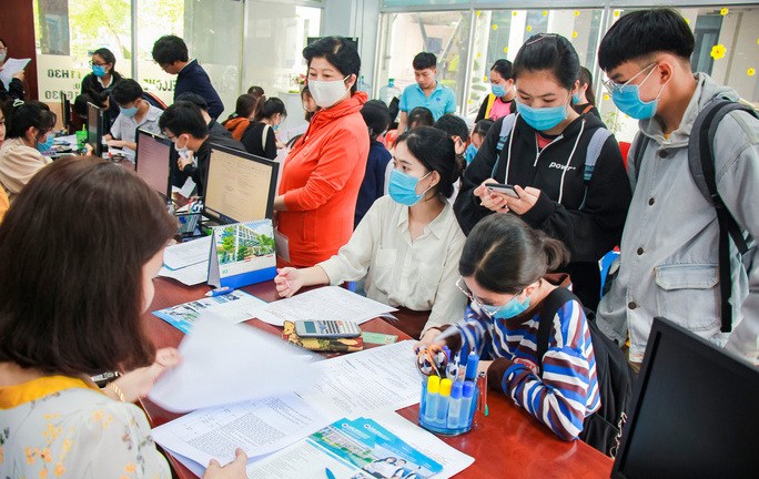 Xôn xao thông tin xây dựng phương án giảm học phí đại học: Bộ GD&ĐT lên tiếng