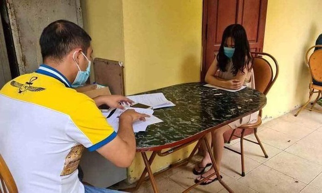 Bắt quả tang 8 nam nữ mở tiệc sinh nhật bằng ma túy ở Hà Nội: Công an thu được gì tại hiện trường?