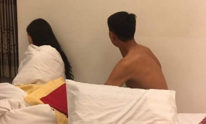 Vụ bắt quả tang đôi nam nữ mua bán dâm trong khách sạn ở Hà Nội: Tạm giữ chủ và quản lý