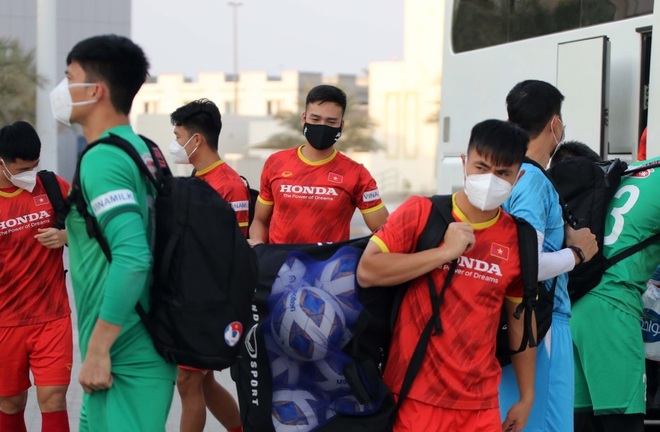 Đội tuyển Việt Nam tới Oman, Tuấn Anh khiến người hâm mộ lo lắng