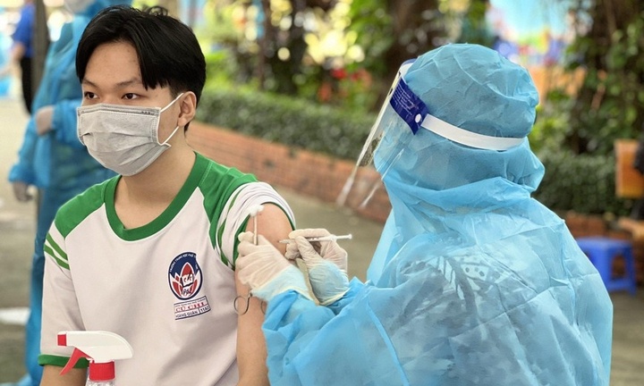 Hà Nội dự kiến tiêm vaccine phòng COVID-19 cho gần 800.000 trẻ trong quý 4 năm nay