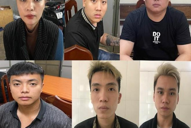 Nữ quản lý dùng nhân viên xinh đẹp