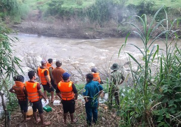 Người đàn ông bị lũ cuốn khi bơi qua sông hái cà phê, thi thể cách hiện trường 15km
