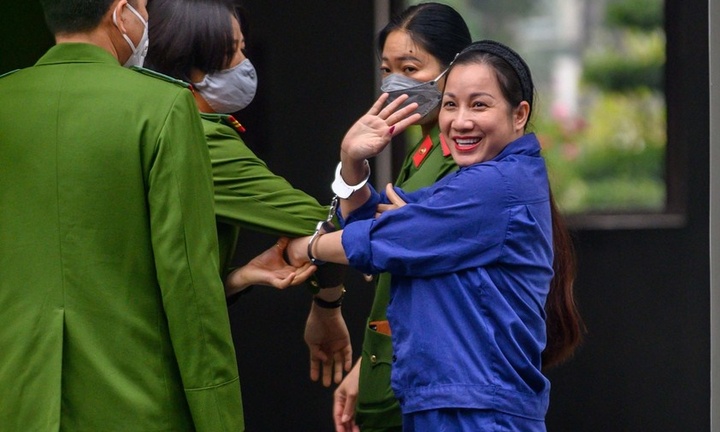 Xét xử vợ chồng Đường