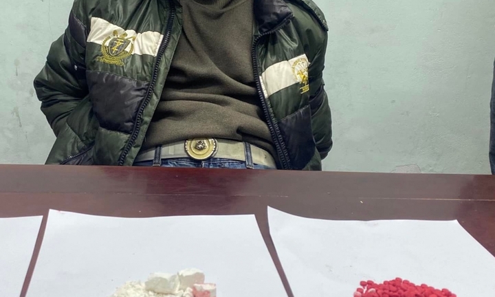 Quá khứ bất hảo của gã trai giấu ma túy vào 