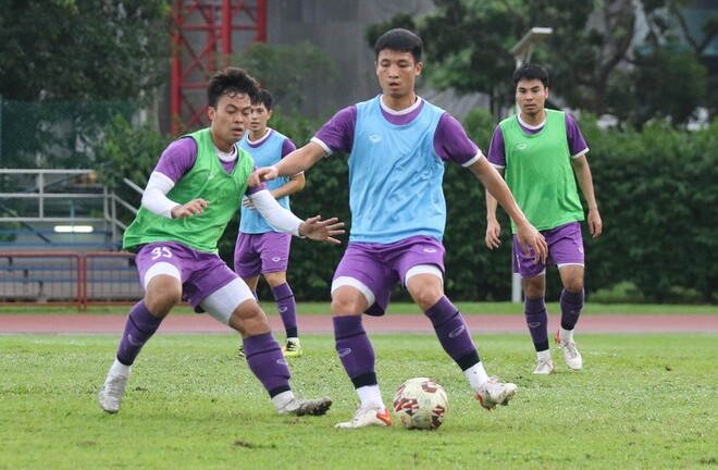 Tiến Dũng và Đình Trọng sẵn sàng cho trận bán kết lượt về với Thái Lan