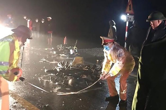 Tin tức tai nạn giao thông mới ngày 31/12: Xe máy đấu đầu nhau lúc chập tối, 2 người tử vong thương tâm