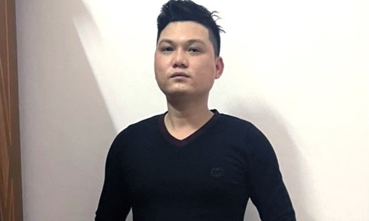 Tin tức pháp luật ngày 17/1: Đối tượng dùng dao khống chế chủ nhà rồi nói 