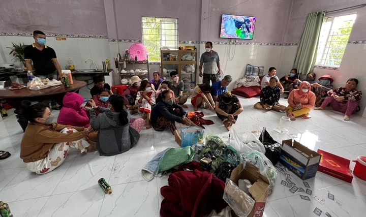 Đột kích sòng bạc có nhiều 