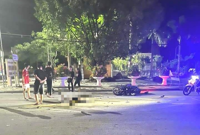 Tin tức tai nạn giao thông mới ngày 3/10: 2 nam thanh niên tử vong sau cú va chạm mạnh