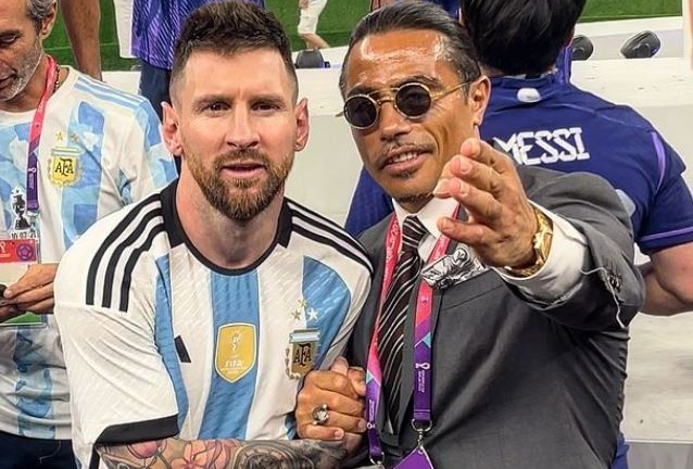 FIFA mở cuộc điều tra hành động của 'Thánh rắc muối' tại chung kết World Cup 2022