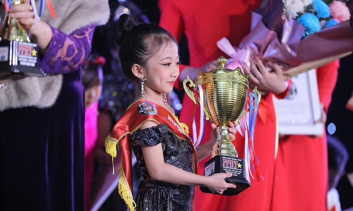 Đêm Chung kết Cuộc thi “Người mẫu nhí Việt Nam” và “Giải thưởng Ngôi sao nhí” năm 2022: Mãn nhãn với loạt tiết mục xuất sắc