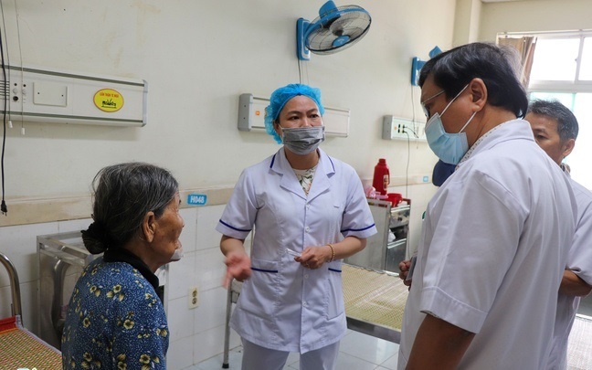 Vụ tai nạn 3 người chết ở Quảng Nam: Nhân chứng kể khoảnh khắc ô tô khách lao vào xe tải