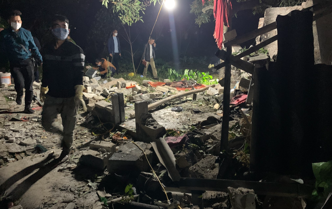 Người đàn ông ở Hải Phòng tử vong trong đống đổ nát sau tiếng nổ lớn