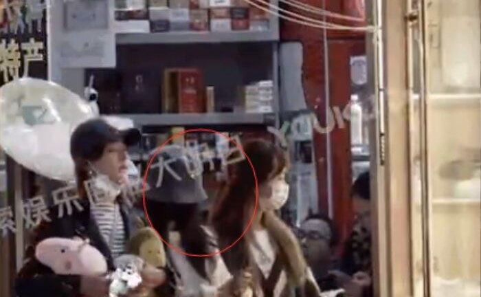 Tin tức sao Hoa ngữ mới nhất ngày 21/4: Triệu Lộ Tư bị bắt gặp trổ tài 'trả giá' khi bí mật về quê