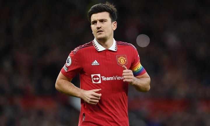 Maguire bị tước băng đội trưởng Man Utd