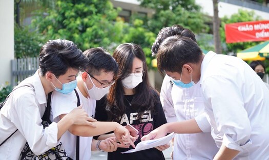 Khi nào công bố điểm chuẩn xét tuyển đại học 2023?