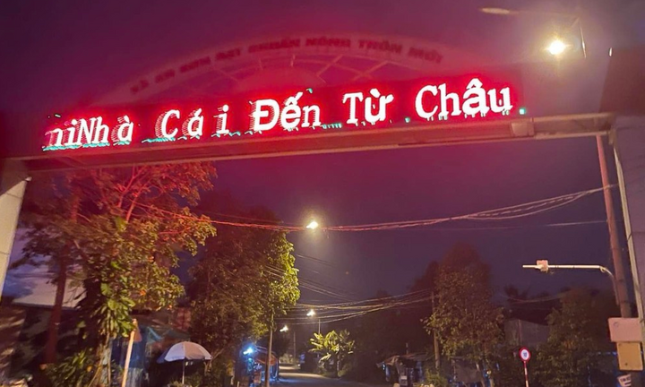 Vụ bảng điện tử cổng chào Bình Dương có