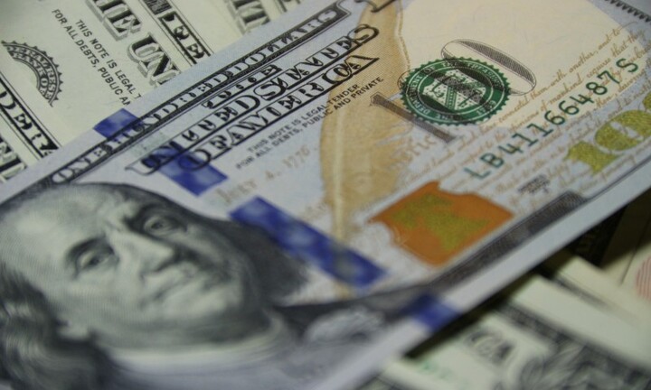 Tỷ giá USD hôm nay 4/2: Đồng USD chạm mức 104