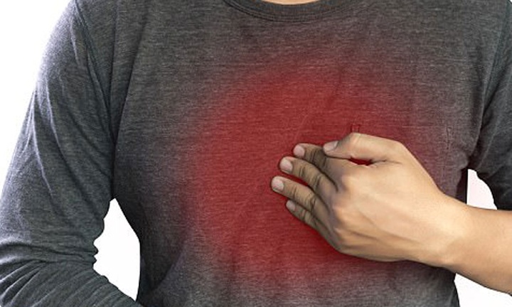 Đi khám vì đau bụng âm ỉ, người đàn ông 30 tuổi “chết sững” khi được chẩn đoán ung thư dạ dày