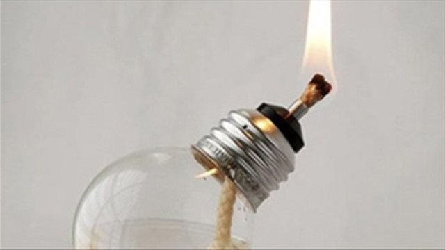 Tin tức đời sống ngày 27/7: Bé 19 tháng tuổi tử vong thương tâm vì uống nhầm dầu hỏa