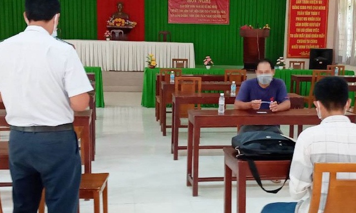 Tung tin sai về khẩu phần ăn ở khi cách ly, người đàn ông bị phạt 5 triệu đồng