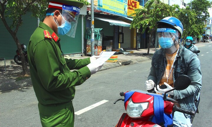 TP.HCM: Đã cấp hơn 80.000 giấy đi đường mẫu mới