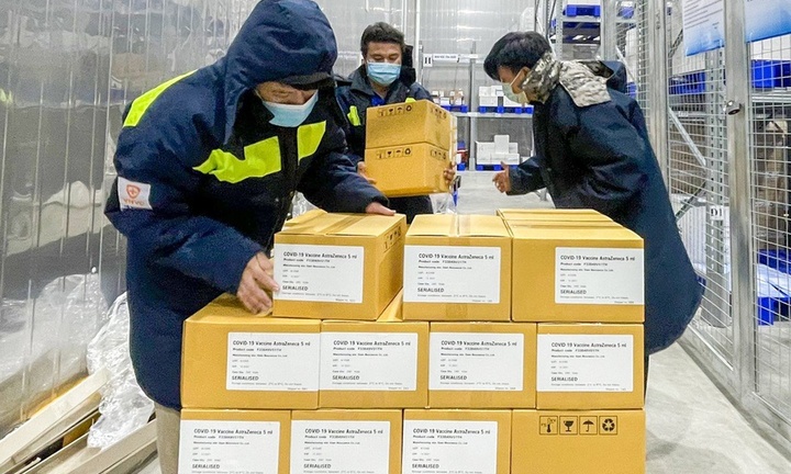 Phân bổ 1,7 triệu liều vaccine AstraZeneca, lực lượng quân đội và công an nhận 700.000 liều