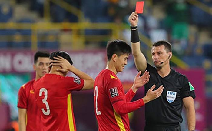 Duy Mạnh xin lỗi người hâm mộ sau trận thua của tuyển Việt Nam trước Saudi Arabia