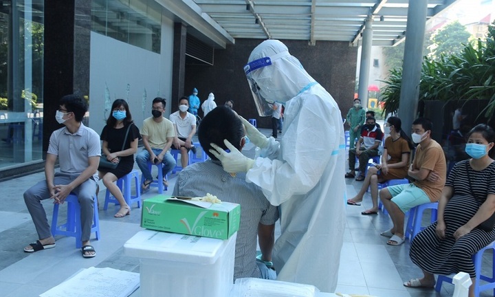 Trưa 3/9: Hà Nội ghi nhận 30 ca dương tính SARS-CoV-2, trong đó có 5 ca tại cộng đồng