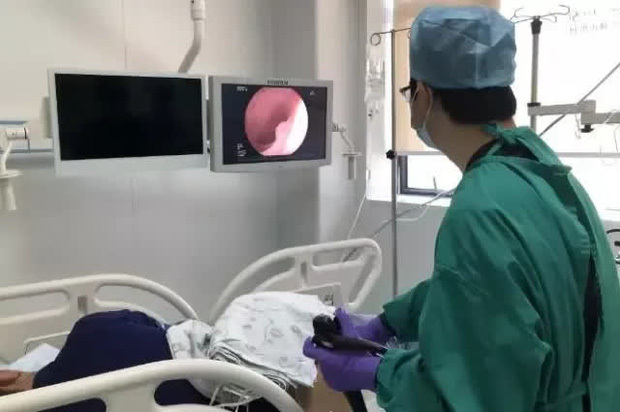 Thanh niên 17 tuổi ung thư dạ dày còn sống được 6 tháng, bác sĩ cảnh báo 8 thói quen nguy hiểm