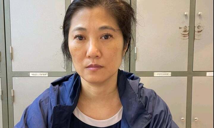 Khởi tố người phụ nữ giả mạo chức vụ để lừa đảo chiếm đoạt tài sản