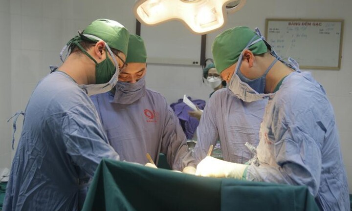 Tin tức đời sống ngày 5/11: Cụ ông 84 tuổi nguy kịch vì bị xuất huyết tiêu hóa