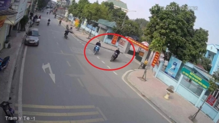 Truy tìm 2 kẻ trộm xe SH, chém công an bị thương để tẩu thoát