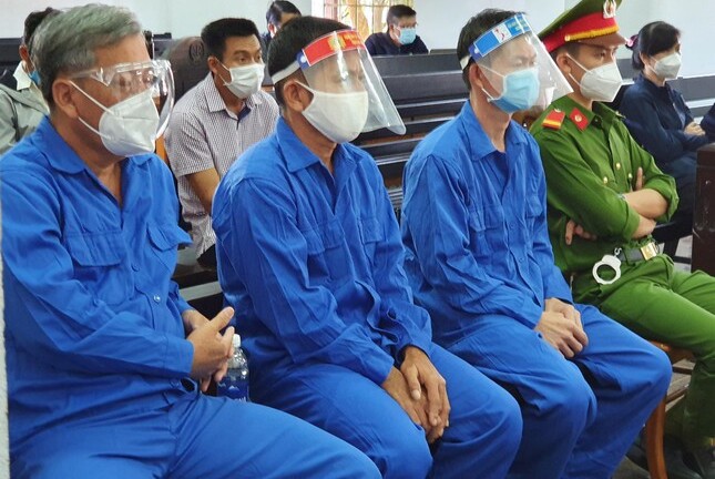 Trịnh Sướng thừa nhận hưởng lợi 800 đồng/lít xăng giả
