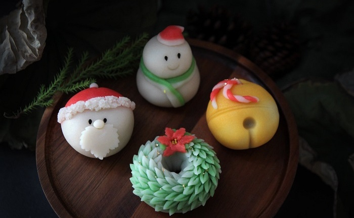 Mẹ đảm trổ tài làm bánh Wagashi tạo hình Giáng sinh đẹp tới mức không nỡ ăn