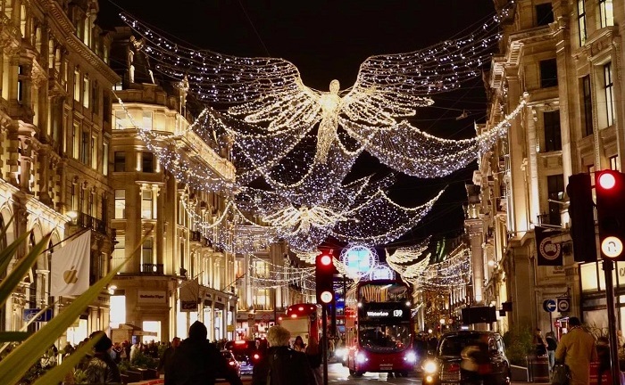 Bà mẹ người Việt kể chuyện đón Giáng sinh tại thủ đô của Anh