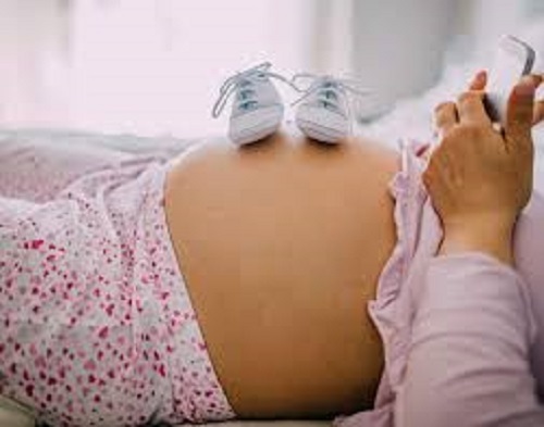 Cụ bà 73 tuổi đi khám vì đau bụng, kết quả chụp X-quang khiến bác sĩ sốc không nói nên lời