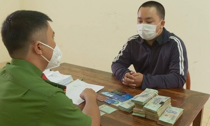 Bắt đối tượng chiếm dụng hơn 400 tài khoản Facebook, lừa đảo hơn 10 tỷ đồng