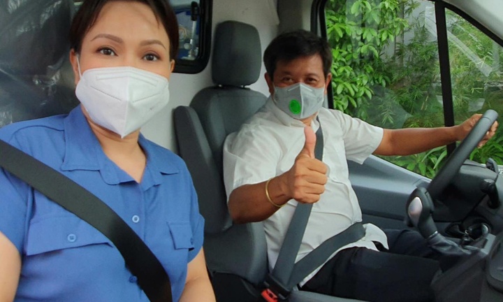 Việt Hương lên tiếng về vụ lùm xùm xe cứu thương không thiết bị