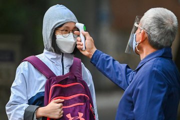 Hà Nội: Học sinh lớp 7 đến lớp 12 trở lại trường từ ngày 8/2