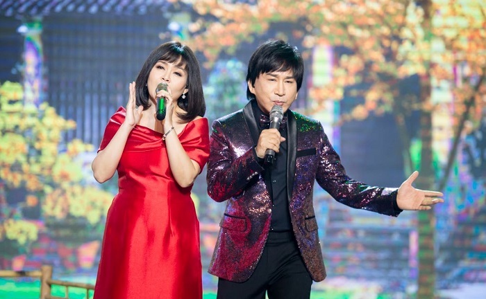 Vợ chồng Kim Tử Long kể câu chuyện đầu xuân, hé lộ lý do từ chối diễn mùng 1 Tết