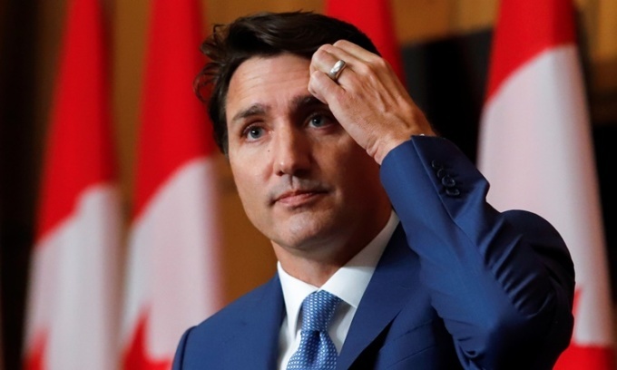 Hàng nghìn tài xế xe tải biểu tình, Thủ tướng Canada sơ tán đến nơi bí mật