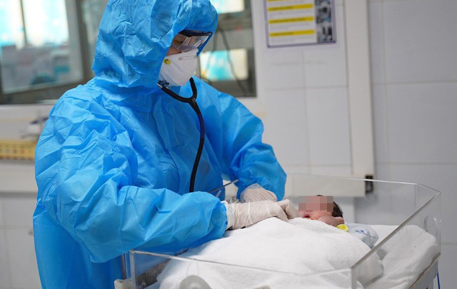 Trẻ mắc COVID-19 khi nào có nguy cơ diễn biến nặng?