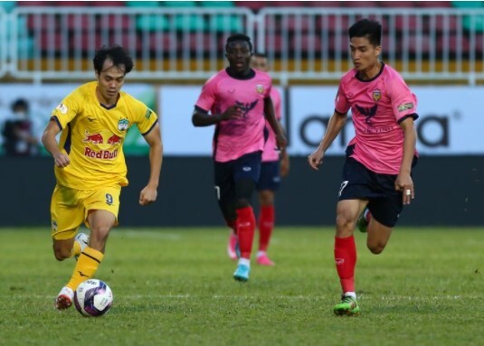 Thêm thành viên đội tuyển Việt Nam dương tính SARS-CoV-2